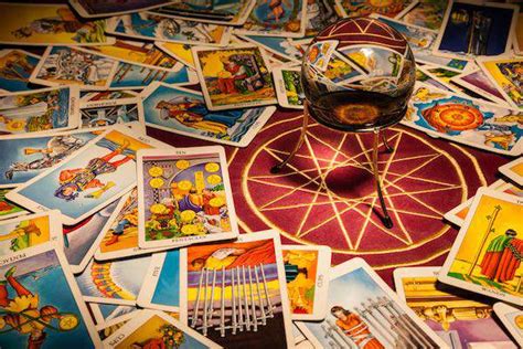 tarot gratis en linea|Cartomancia y Videncia Gratis con Tarot Interactivo 